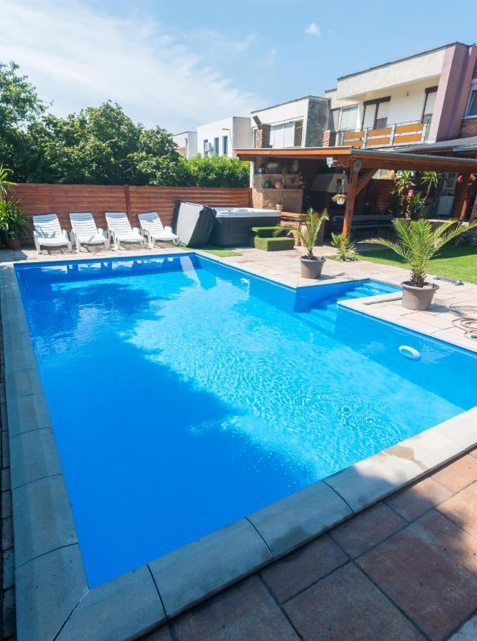 Oazis Apartman Keszthely Ngoại thất bức ảnh